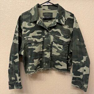 Love Tree Cropped Camo Print Raw Edge Denim Jacket L